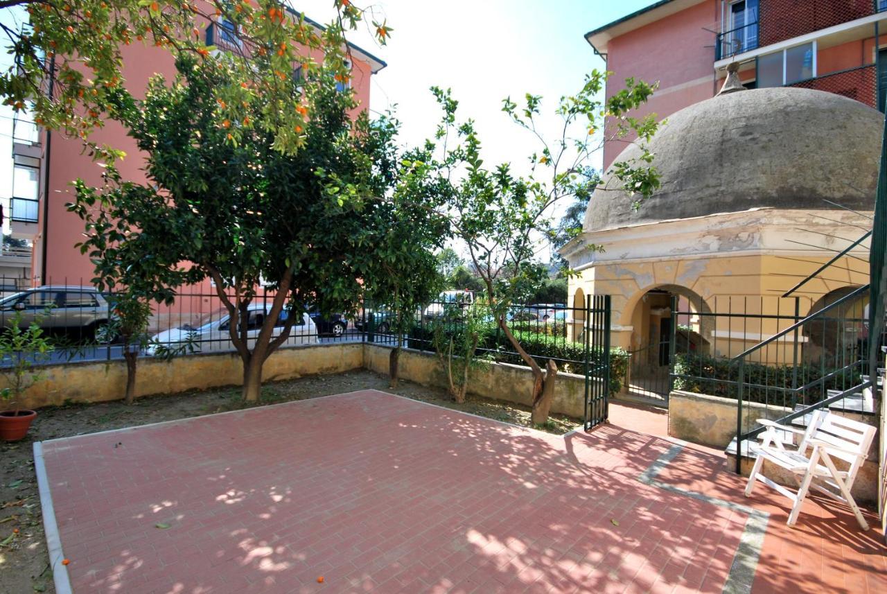 Appartamenti Con Giardino E Posto Auto Per Famiglie ฟีนาเลลีกูเร ภายนอก รูปภาพ