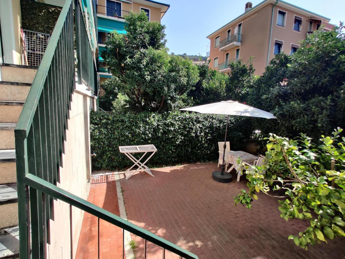 Appartamenti Con Giardino E Posto Auto Per Famiglie ฟีนาเลลีกูเร ภายนอก รูปภาพ