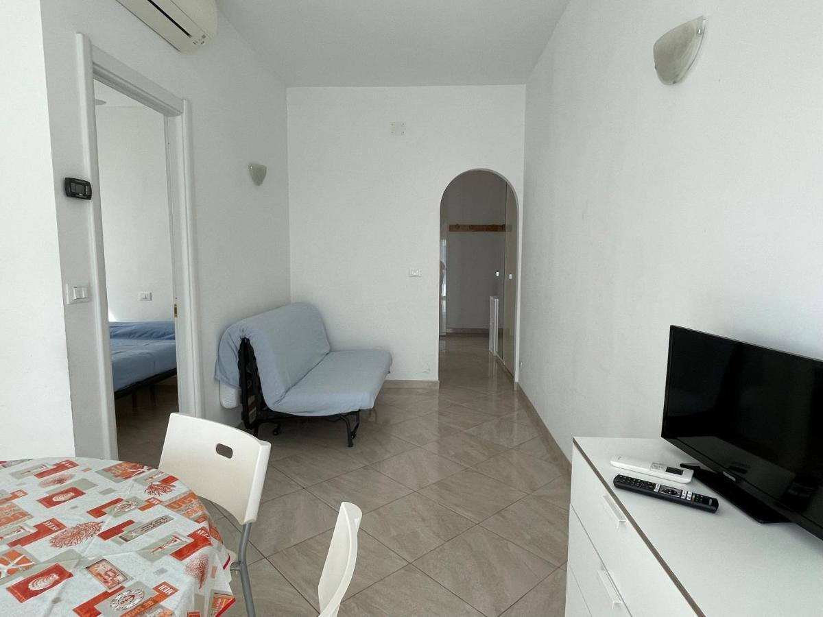 Appartamenti Con Giardino E Posto Auto Per Famiglie ฟีนาเลลีกูเร ภายนอก รูปภาพ